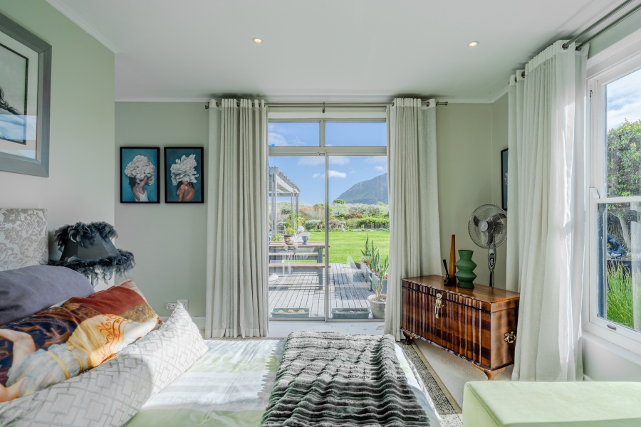 To Let 3 Bedroom Property for Rent in Lake Michelle Western Cape
